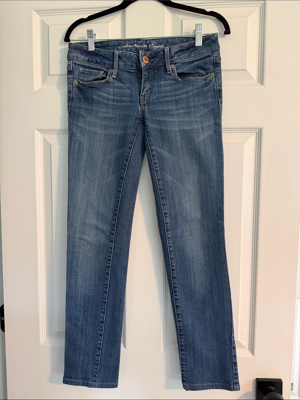 American Eagle Outfitters Straight Leg Jeans - Medium Blue Wash